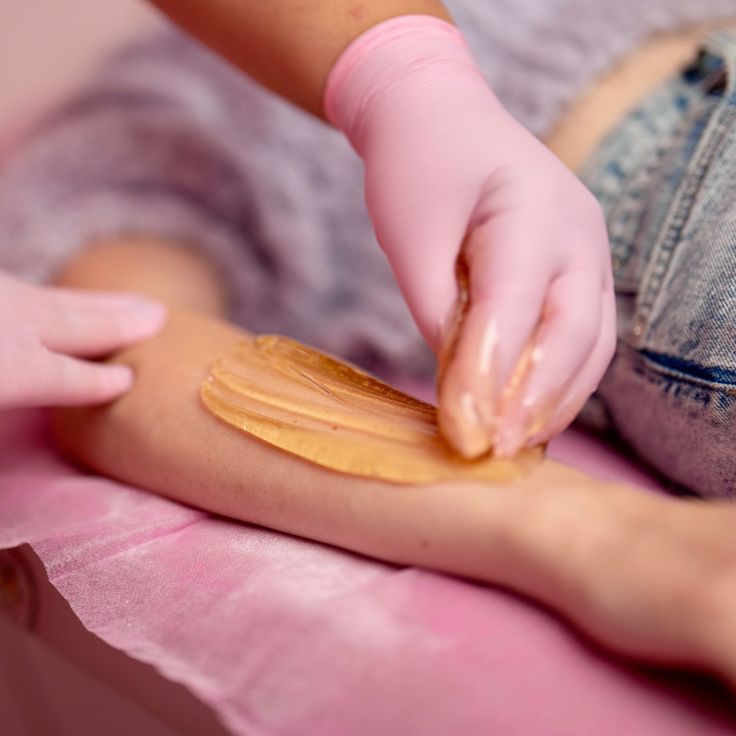 Women Half Arms Wax