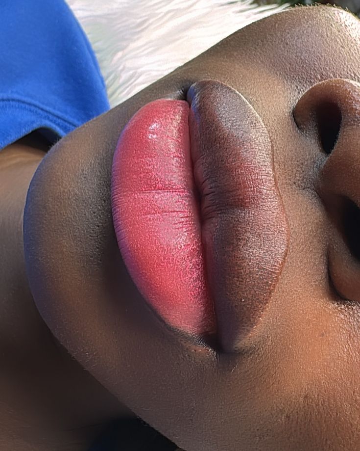Lower Lip Blush