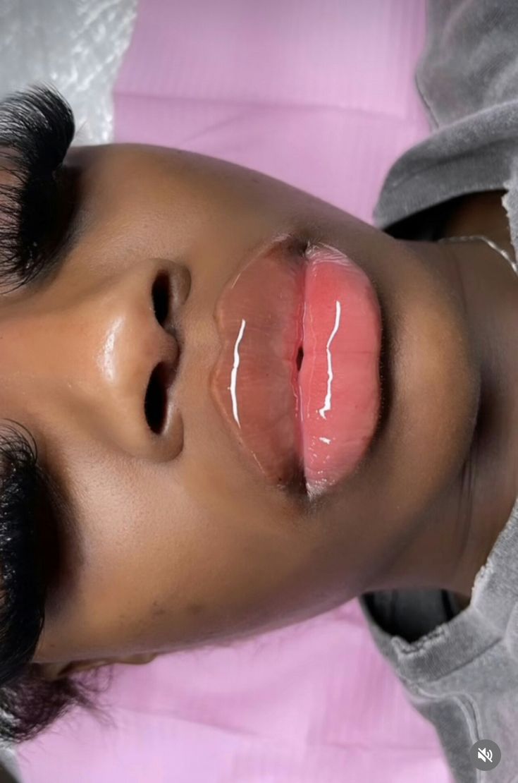 Lower Lip Blush
