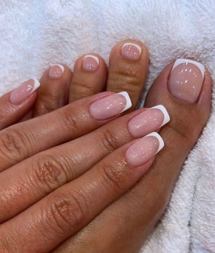 Both Hands and Legs Gel Polish